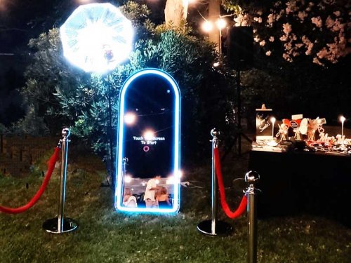 Mirrorbooth / Επικοινωνήστε για τιμές